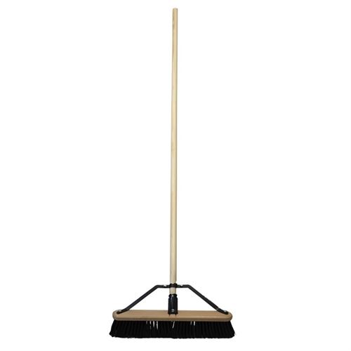 123212 18in Push Broom-Concrete W / Brace and Hand